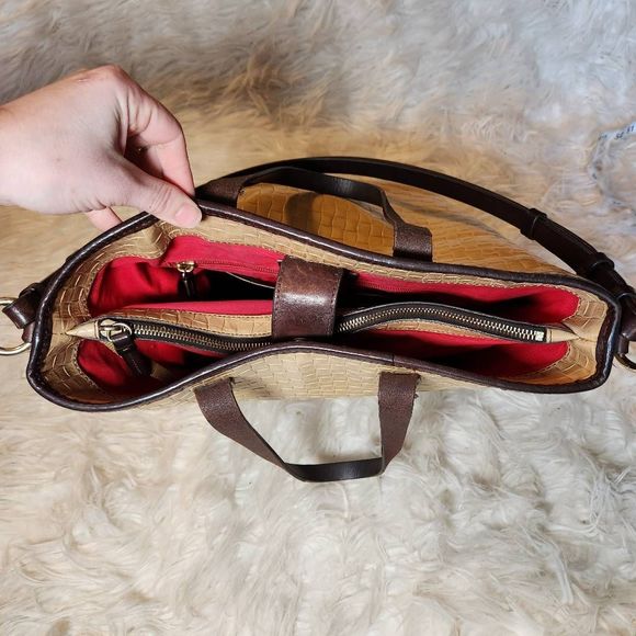 Dooney & Bourke Natural Woven Lilliana Tote Bag - Picture 11 of 13